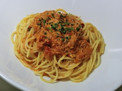 カニのトマトクリームパスタ